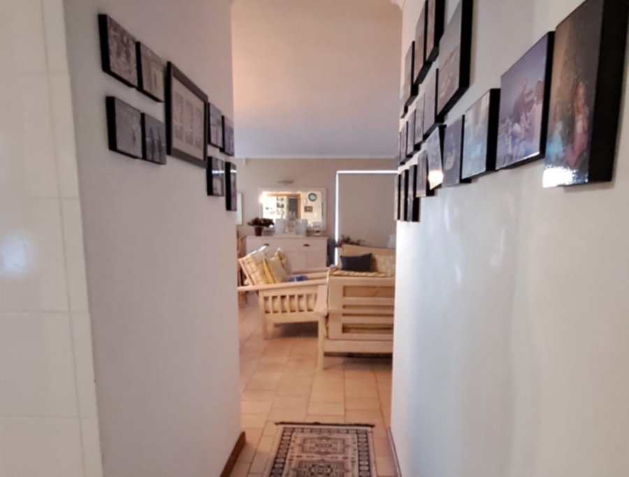 To Let 5 Bedroom Property for Rent in Vermont Western Cape